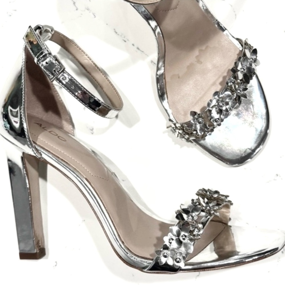 Aldo Women’s Silver Chrome Flower High Heel Sandals Size 8.5 - Picture 7 of 10